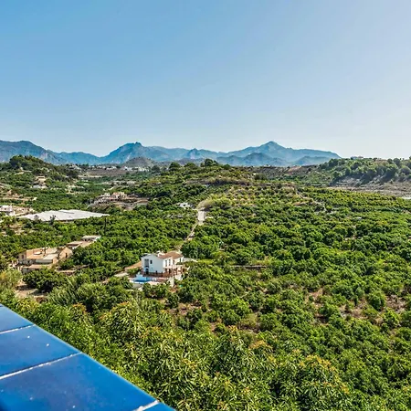 Villa Sanchez Y Rico *